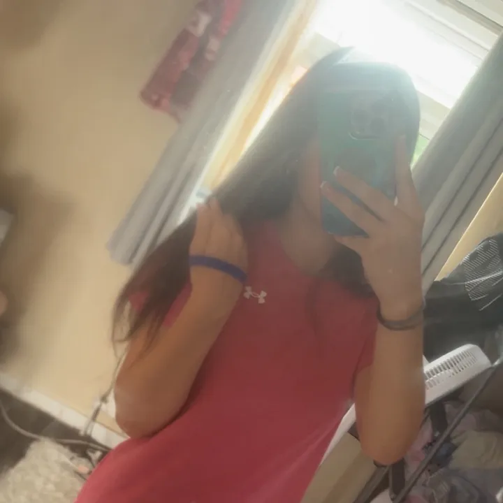 @lolanicholson09