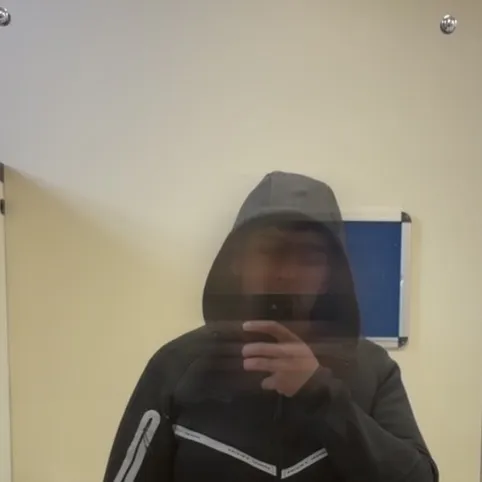 @ak.xx33