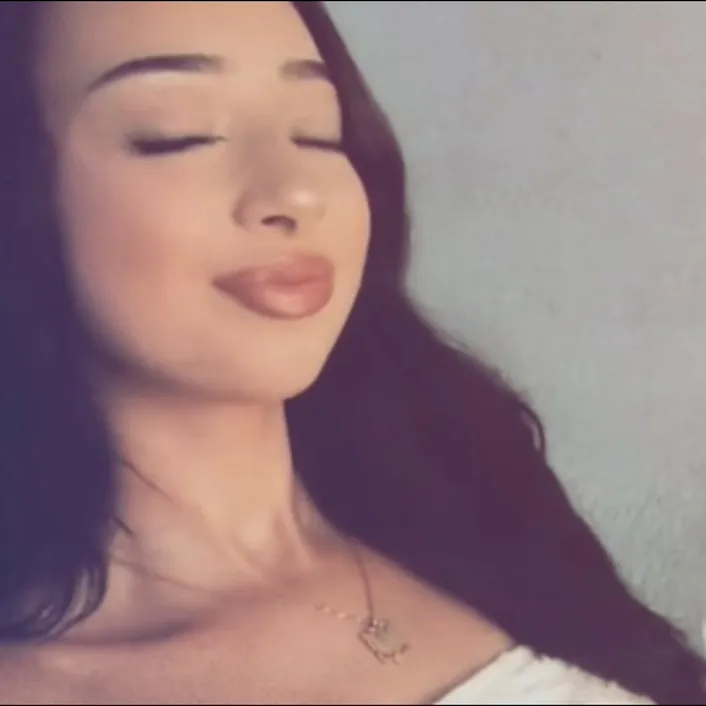 adelinoshh02