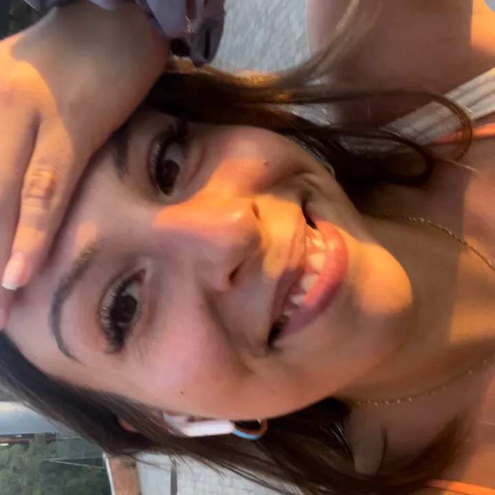 angienicolee111