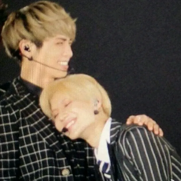 satellite_by_shinee