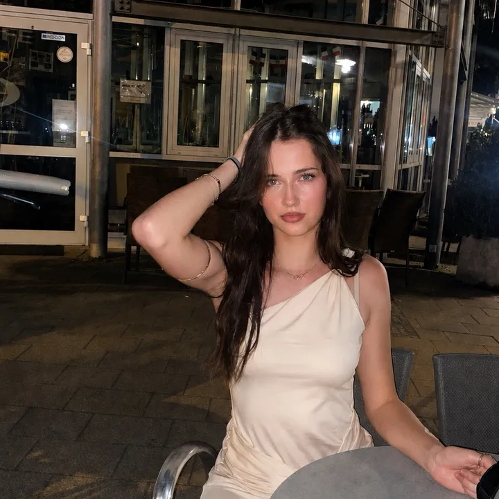 lilly_sphneue