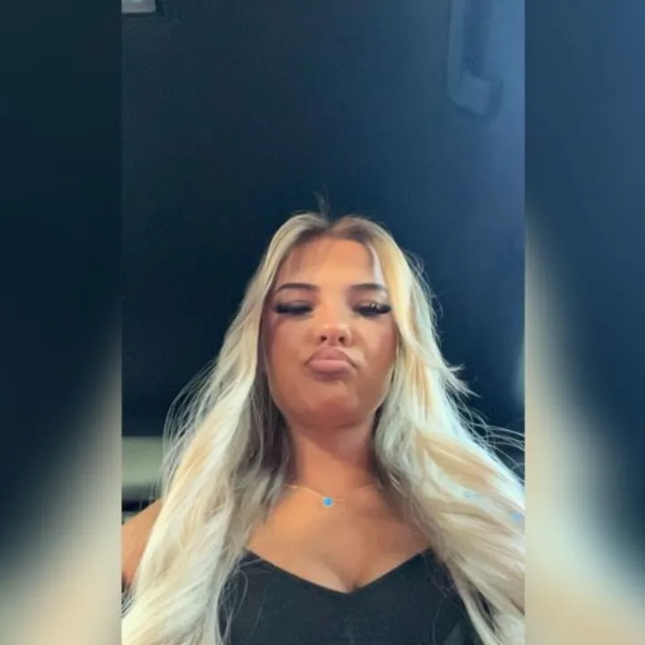 emilyemn_