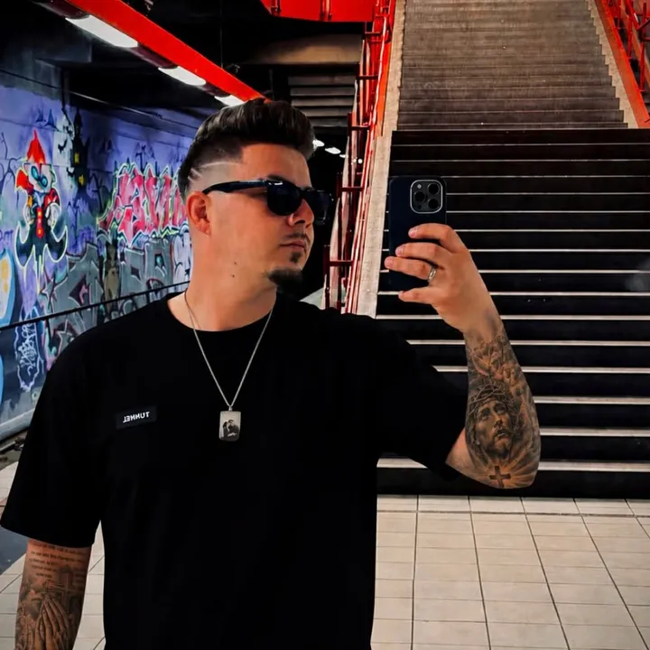 alex_official.23