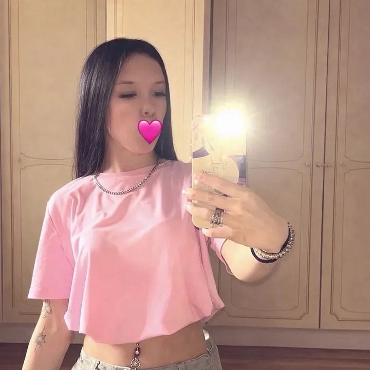@anni18_