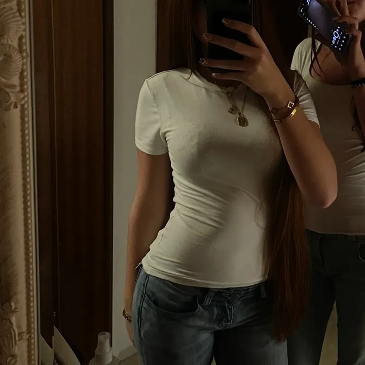 ivydorotheabaira
