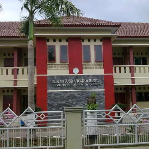 @smkwisudhakaryaofficial