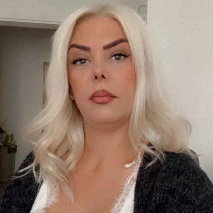 @leonita0273