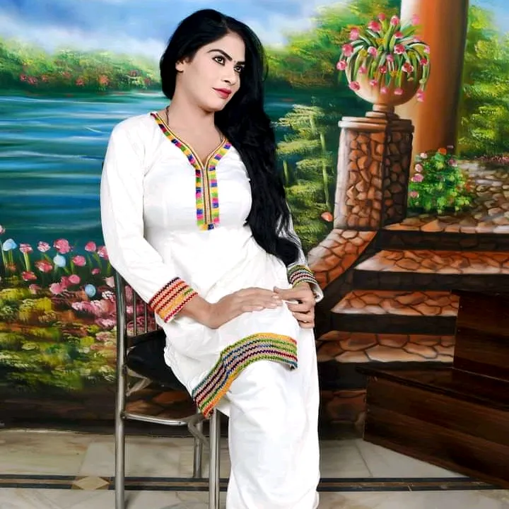 aroojpariartistofficial