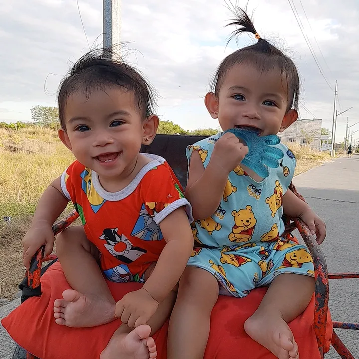 @the.caron_twins