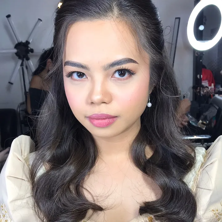 trishloquina