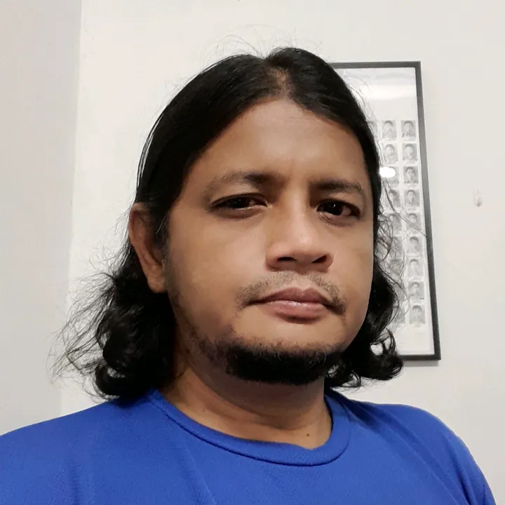 @hussainiamran