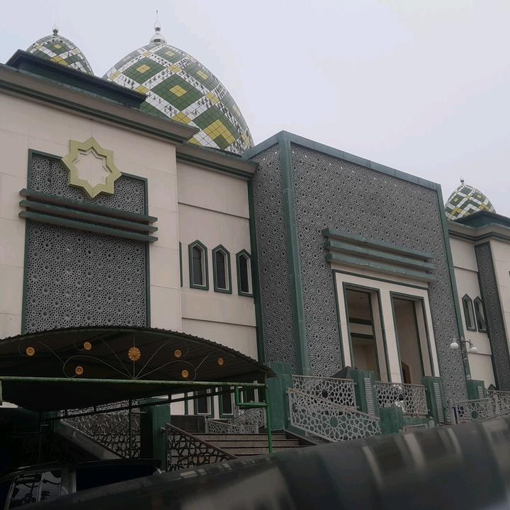 fazbut2