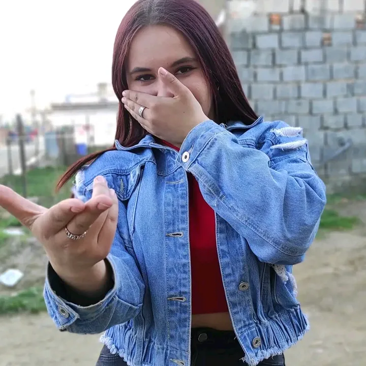 lusyoxxferkova