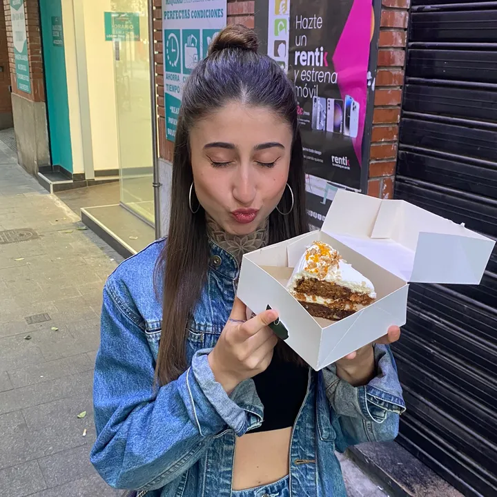@luciaamedina_