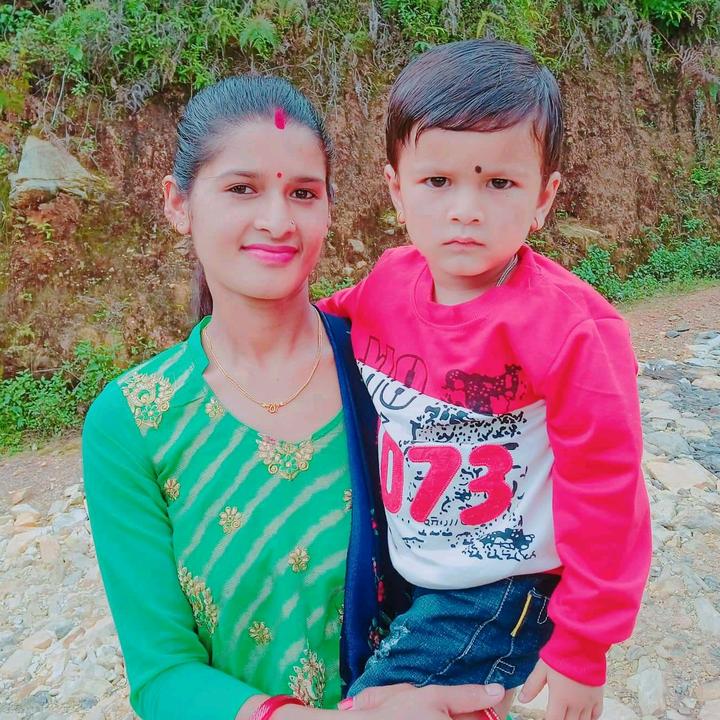 santuchhetri5