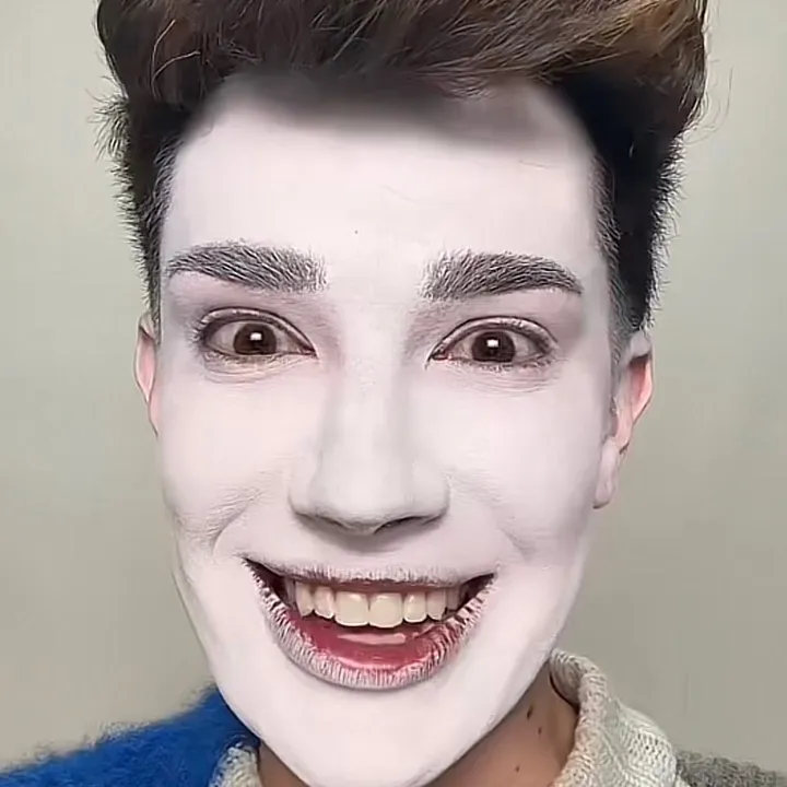 tomhollandslefttoee