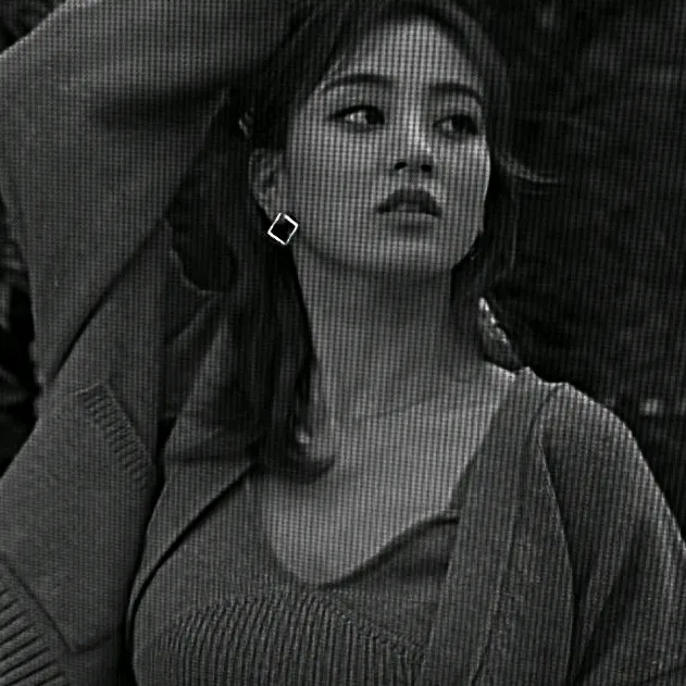 @balenciaga_que