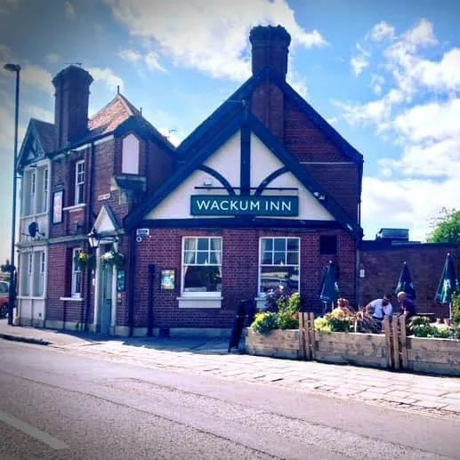 @wackum_inn