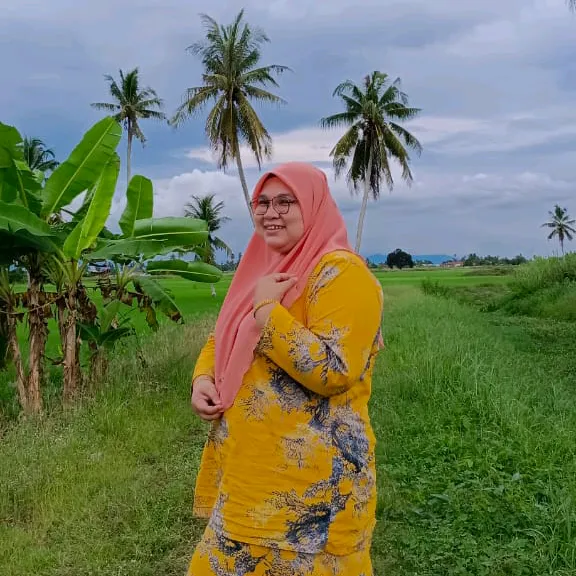 eynaquaiz857